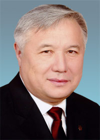 Єхануров Юрій Іванович - міністр оборони України